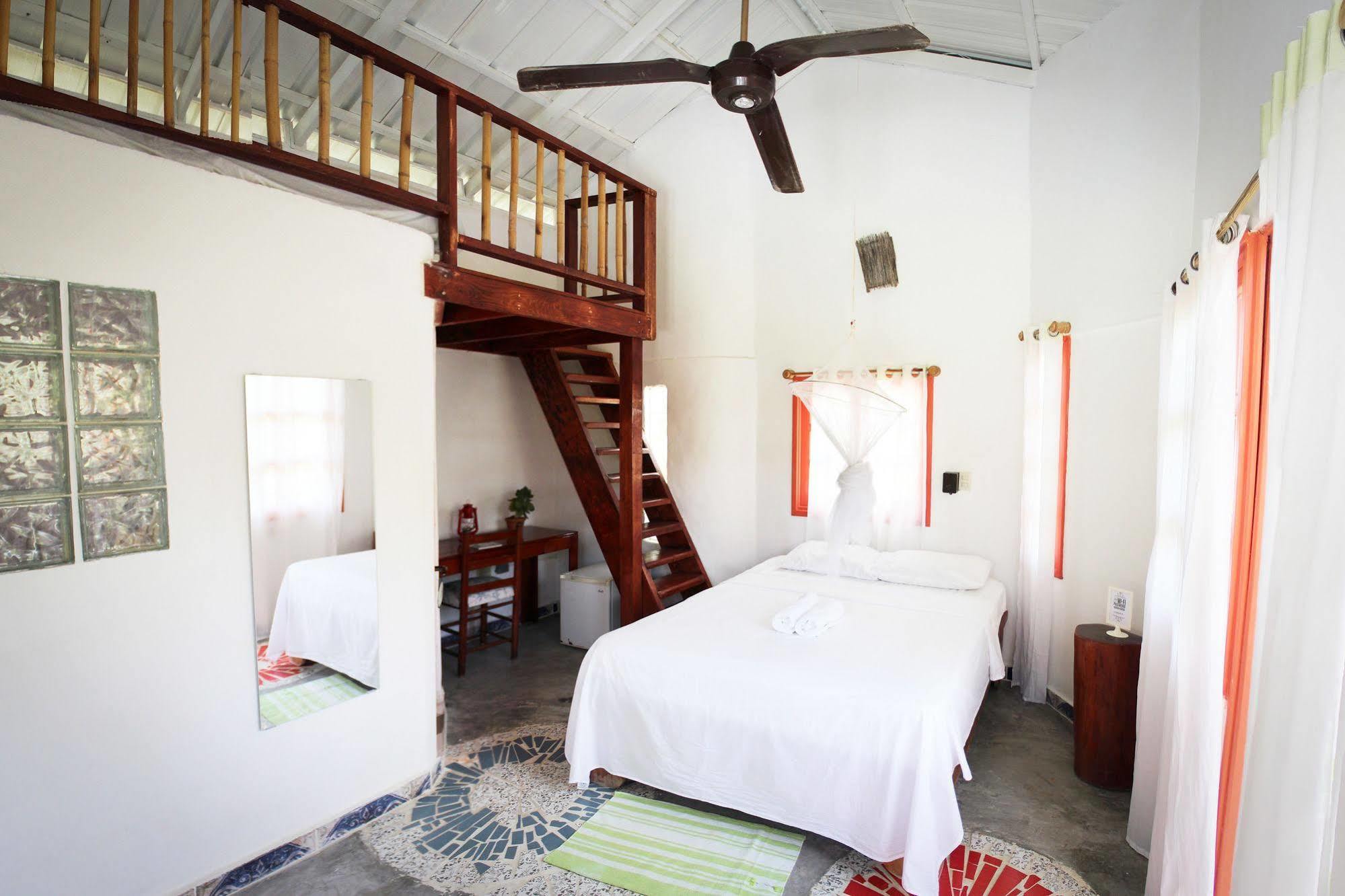 Casa Delfin Guest House Las Terrenas Exterior foto