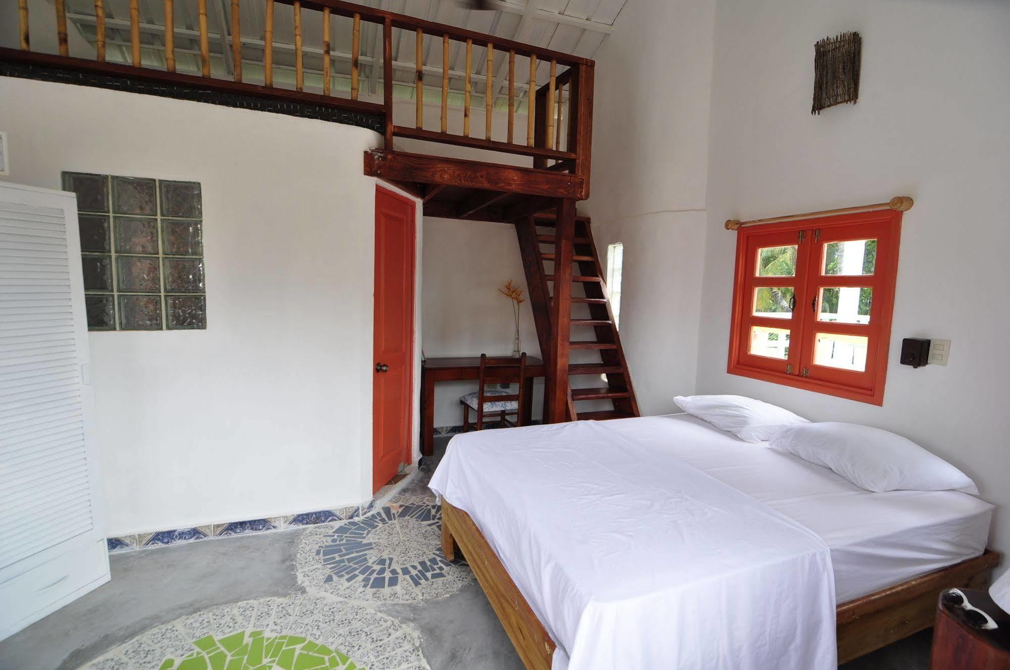 Casa Delfin Guest House Las Terrenas Exterior foto
